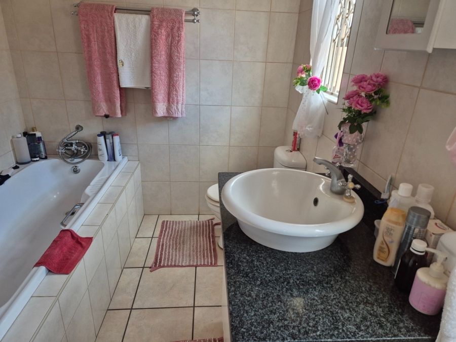 To Let 3 Bedroom Property for Rent in Potchefstroom North West